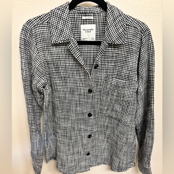 Abercrombie & Fitch long sleeve oversized tweed button up in grey - Picture 5 of 5